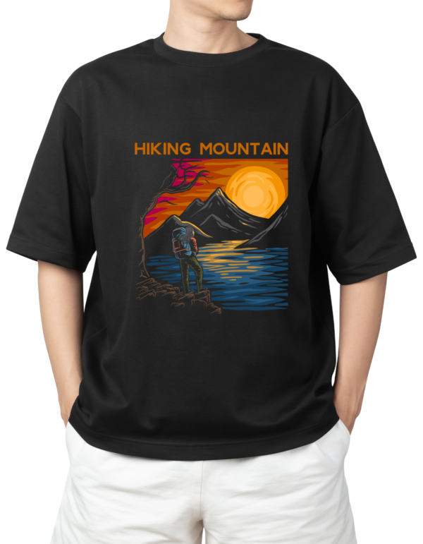 HIKING MOUNTAINS